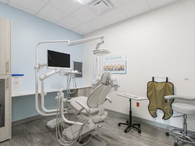 University Modern Dentistry